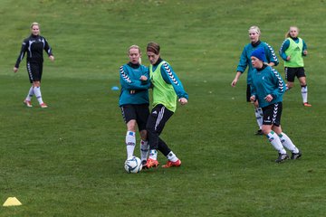 Bild 10 - Frauen SV Henstedt Ulzburg II - TSV Russee : Ergebnis: 5:0